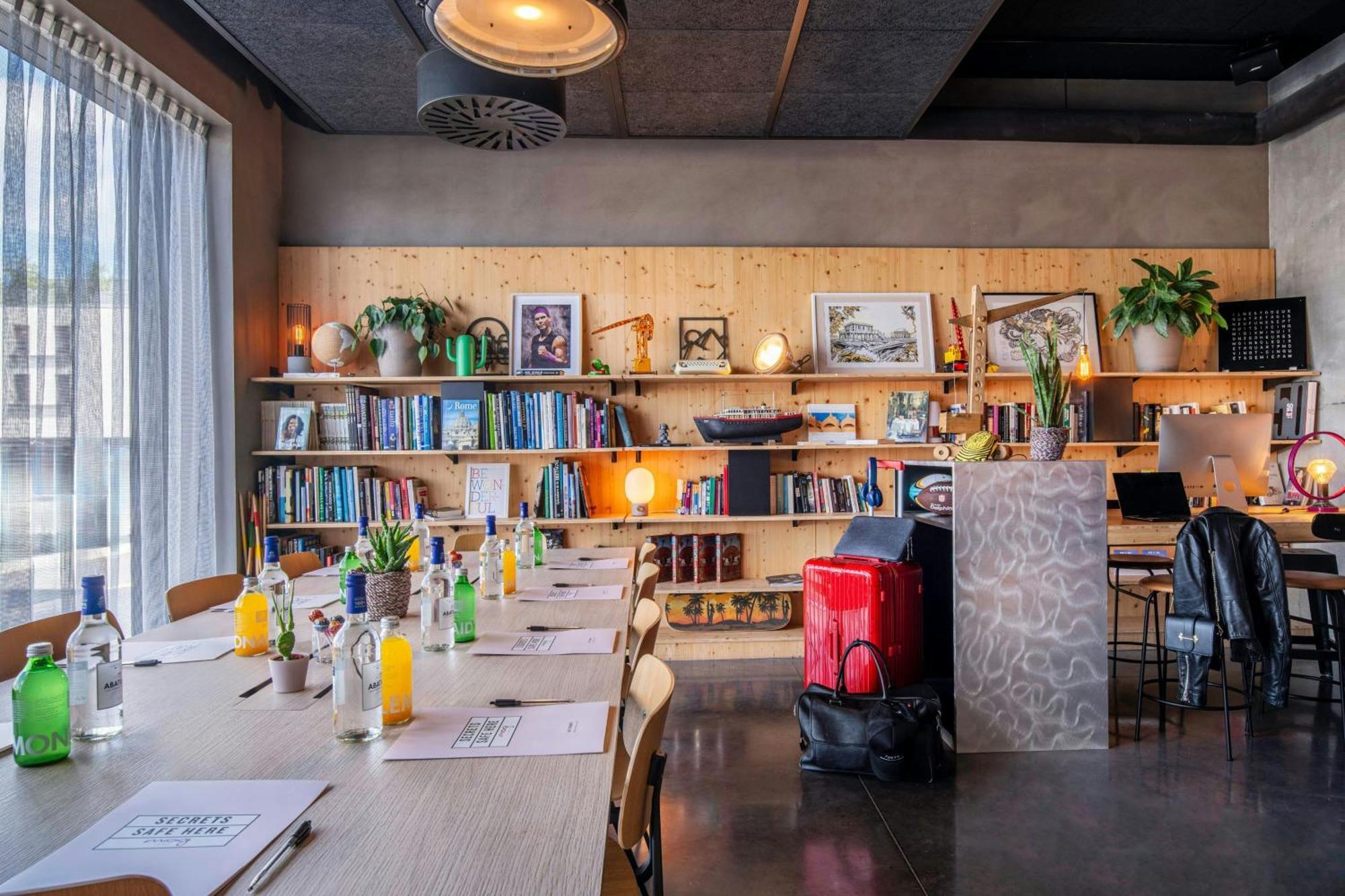 Moxy Bordeaux Ξενοδοχείο Εξωτερικό φωτογραφία