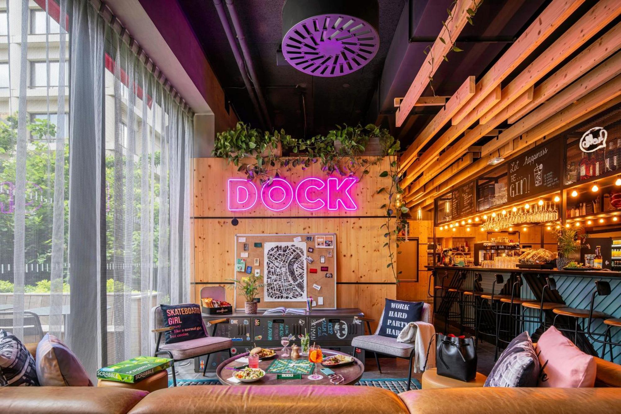 Moxy Bordeaux Ξενοδοχείο Εξωτερικό φωτογραφία